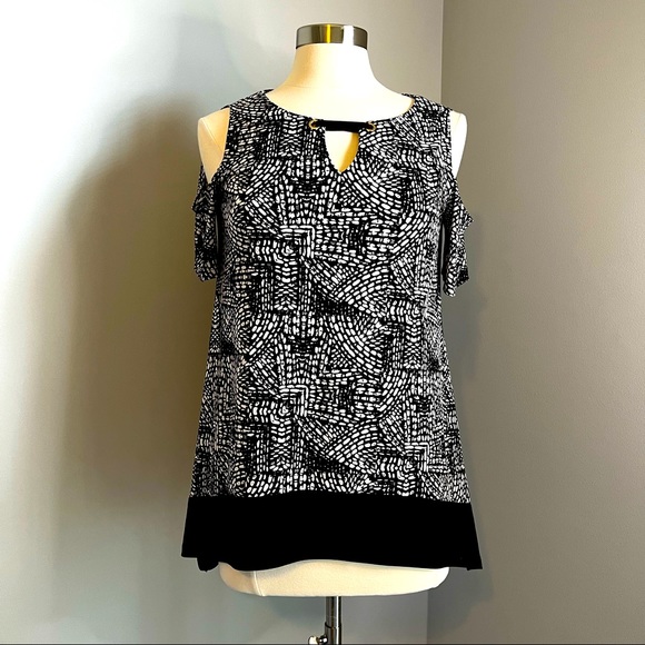 Rafaella Small Black White Cold Shoulder Asymmetrical Hem Tunic Top Blouse - Picture 1 of 15